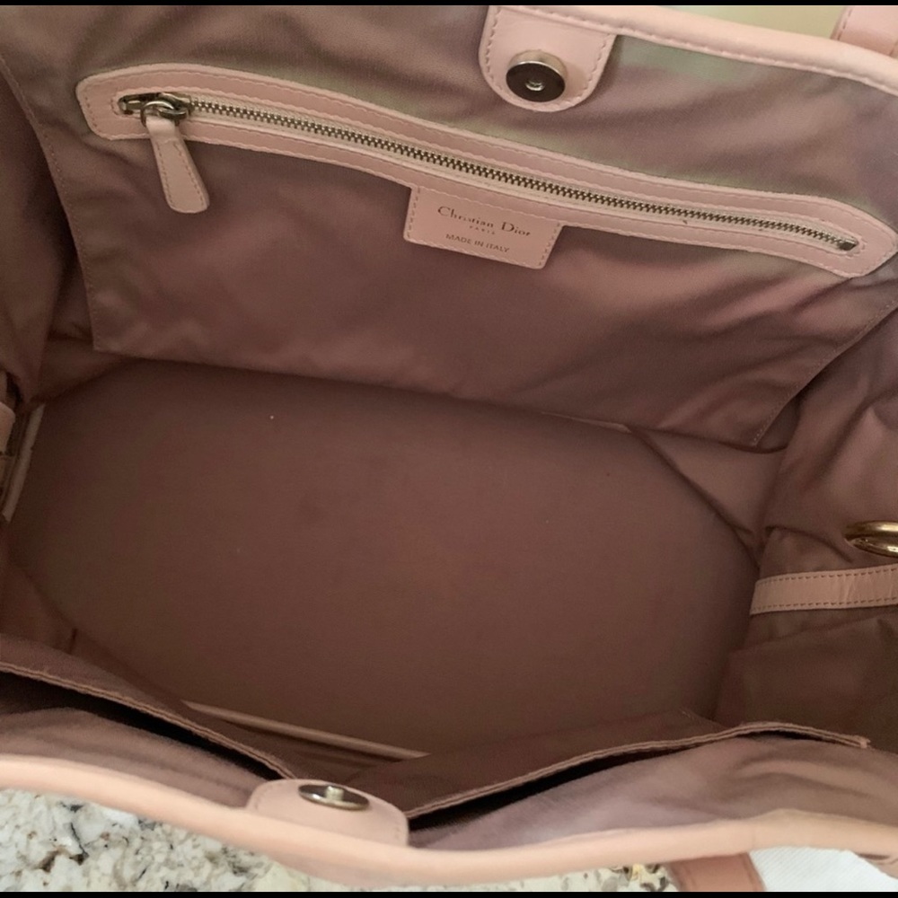CHRISTIAN DIOR CANNAGE QUILTED TOTE BAG - Picture 9 of 13